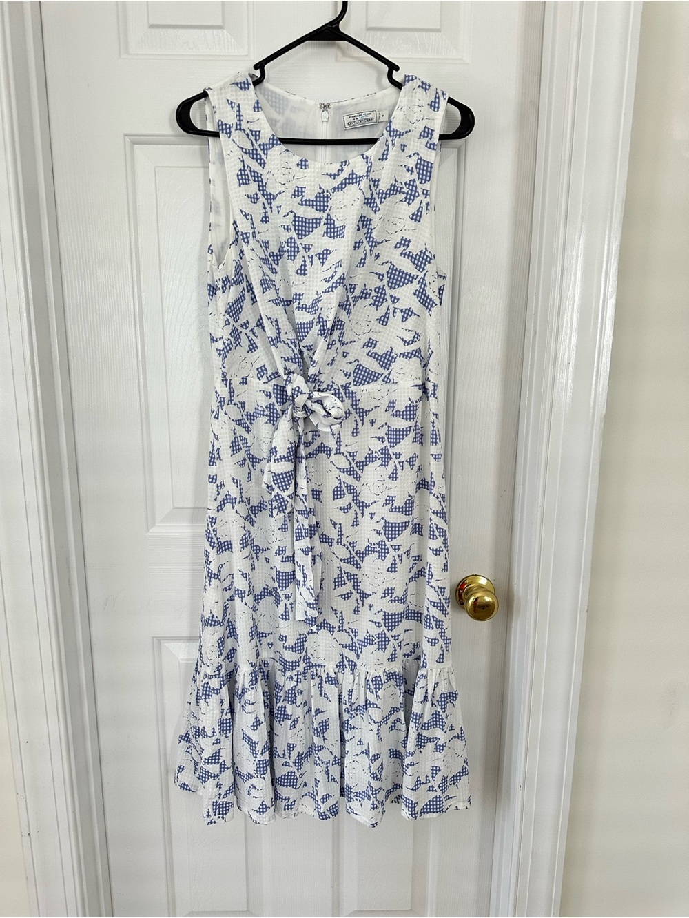 Vineyard Vines Rare Kentucky Derby Sleeveless White and Blue Tie-Front Dress